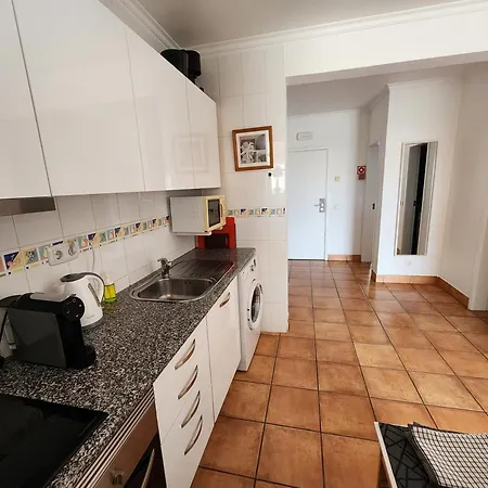 Apostol Apartment *