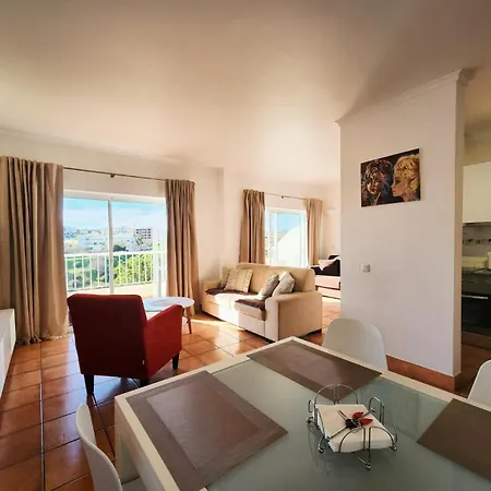 Apostol アパート *