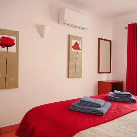 Apostol Apartman *