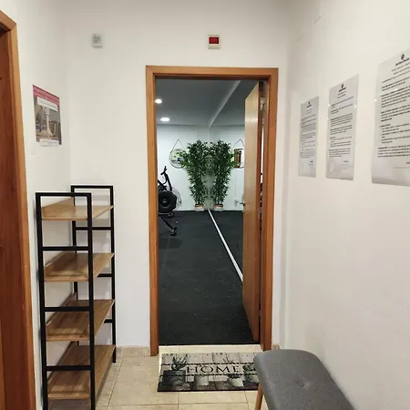 Apostol Λάγος